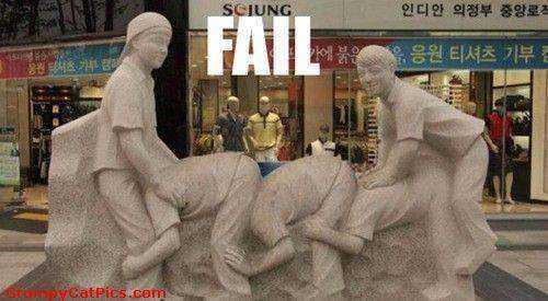 Epic-Fail-Of-A-Statue-In-Japan-Funny-Picture-.jpg