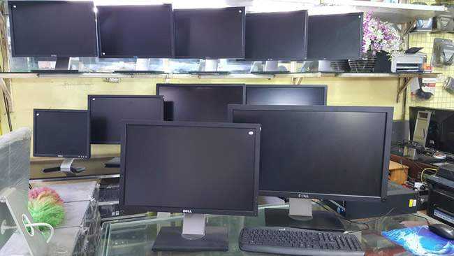 experience-buying-old-computer-monitors-picture-1-4UzgD7pWD.jpg