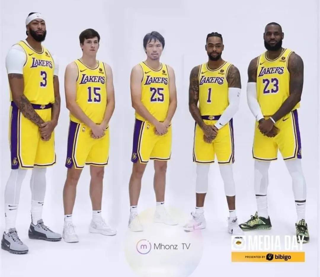Lakers_lineup~2.jpg