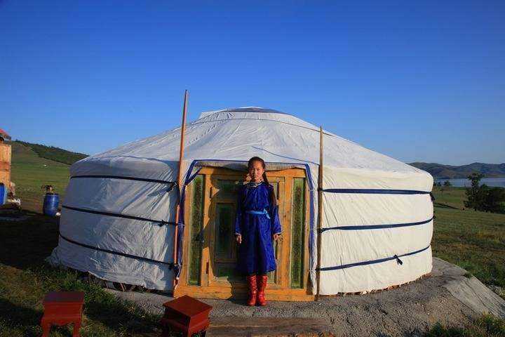 local-girl-in-front-of-her-ger-mongolia_03.jpg