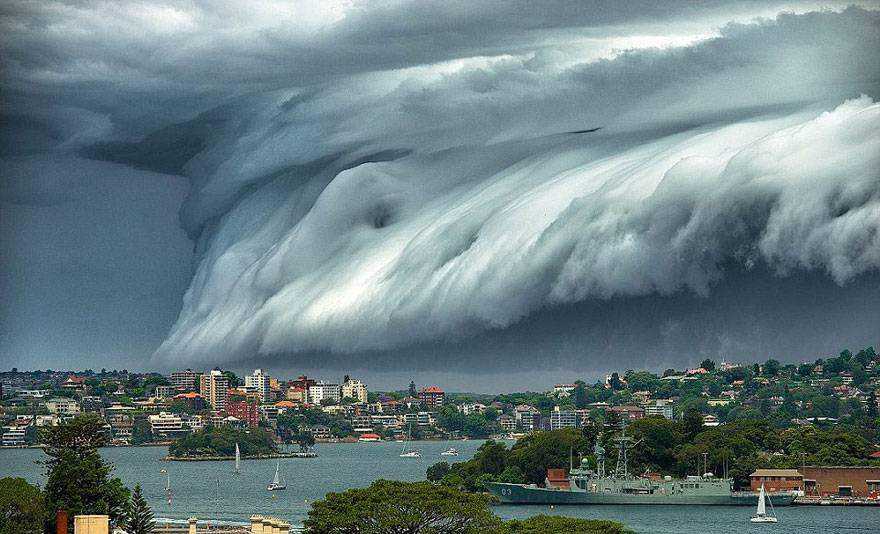 massive-cloud-tsunami-sydney-australia-32.jpg