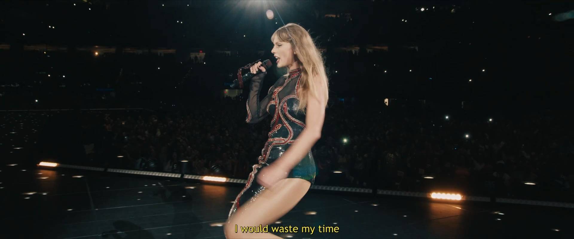 Taylor.Swift.The.Eras.Tour.2023.Extended.1080p.AMZN.WEB.AAC.H264-Nowshowing.mp4_20231213_14082...jpg