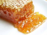 Honey-Bioni-Bites-e1421939287348.jpg