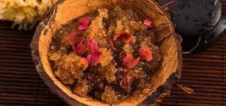 nd-Moisturize-Your-Skin-With-This-Rose-Petal-Scrub.jpg
