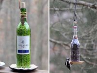 diy-wine-bottles-bird-feeder-fsl.jpg