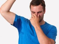 why-does-your-body-do-that-13-smelly-armpits-sl.jpg