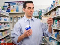 9-more-pharmacist-secrets-02-buying-medicine-sl.jpg