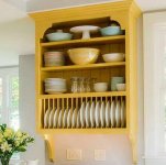Wood-Plate-Rack-With-Yellow-Color.jpg