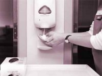 04-handwashing-wrong-after-using-bathroom-sl.jpg