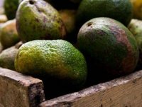 01-avocado-benefits-lower-cholesterol-sl.jpg