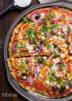 mediterranean-pizza-cauliflower-pizza-crust-recipe.jpg