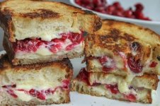 Roasted-Cranberry-and-Brie-Grilled-Cheese.jpg